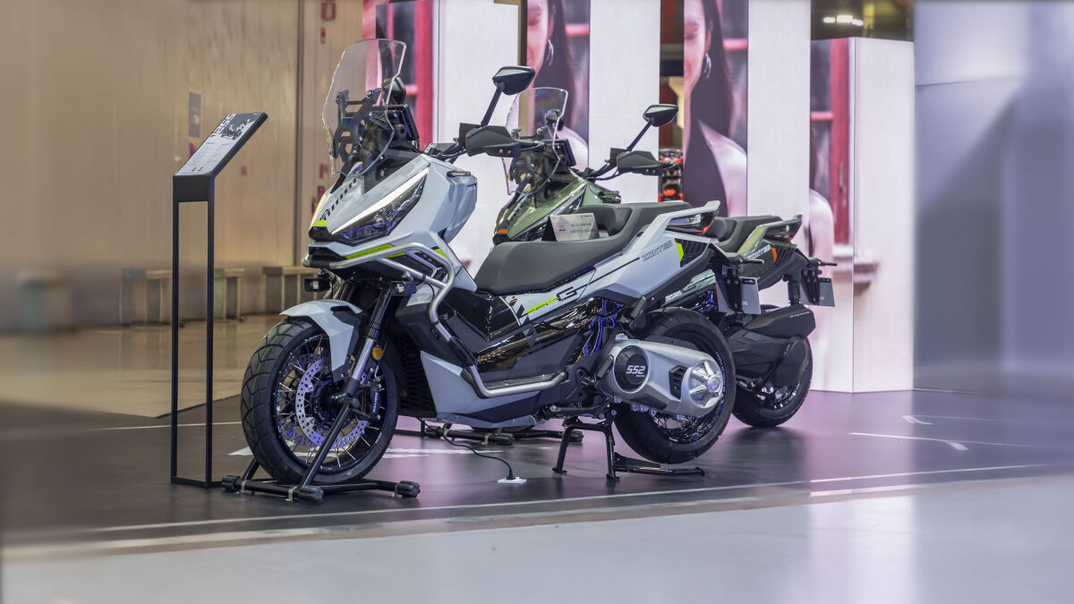 Zontes 552 kommt als Maxi-Scooter-Quartett